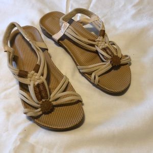 Summer sandals. Europe 40